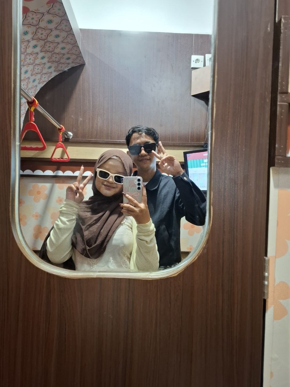 Peace & Senyuman